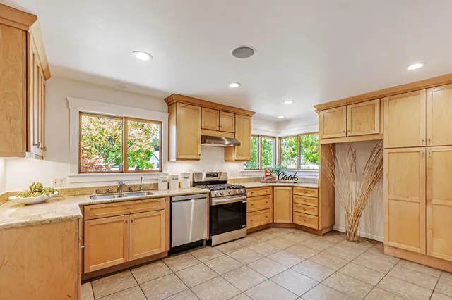 $2,398,000 | 2500 Lost Oaks Drive, San Jose, CA 95124