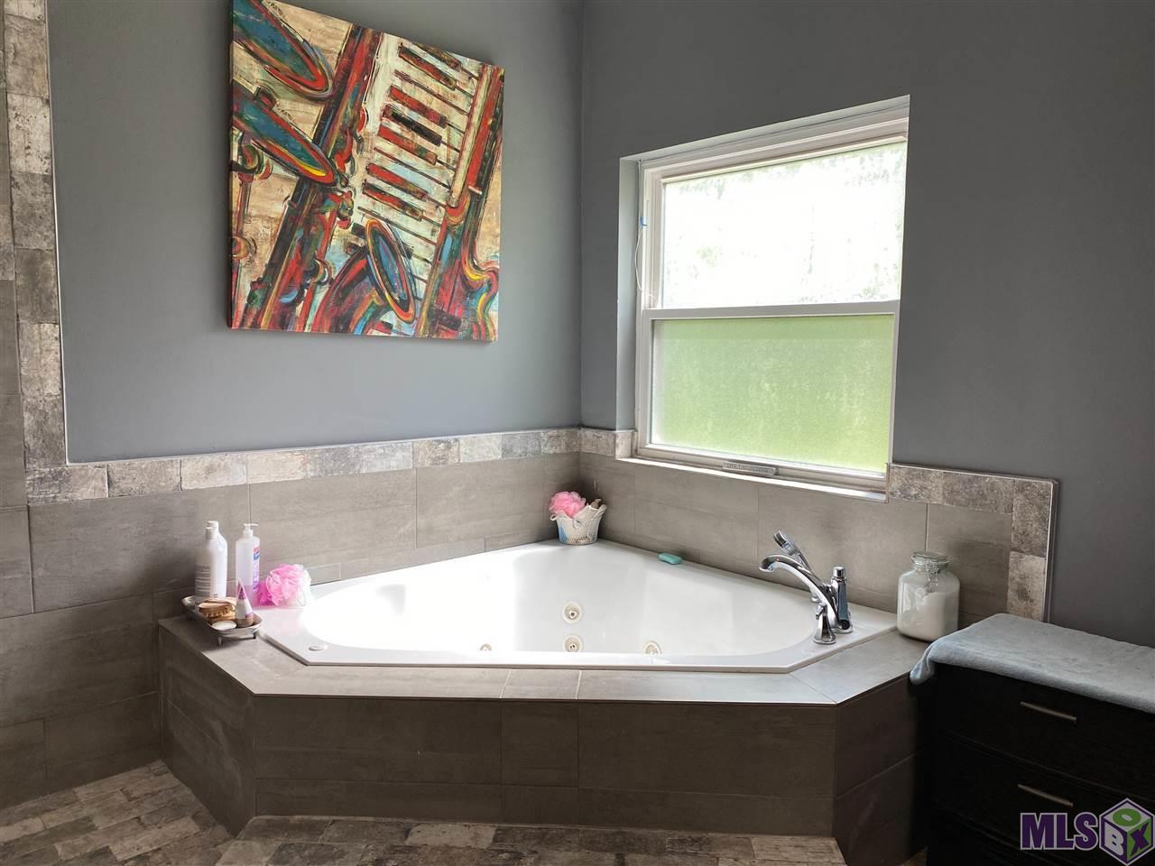 38349 Babin Road Gonzales, LA 70737 - Photo 12 of 21 Gallery Image 12