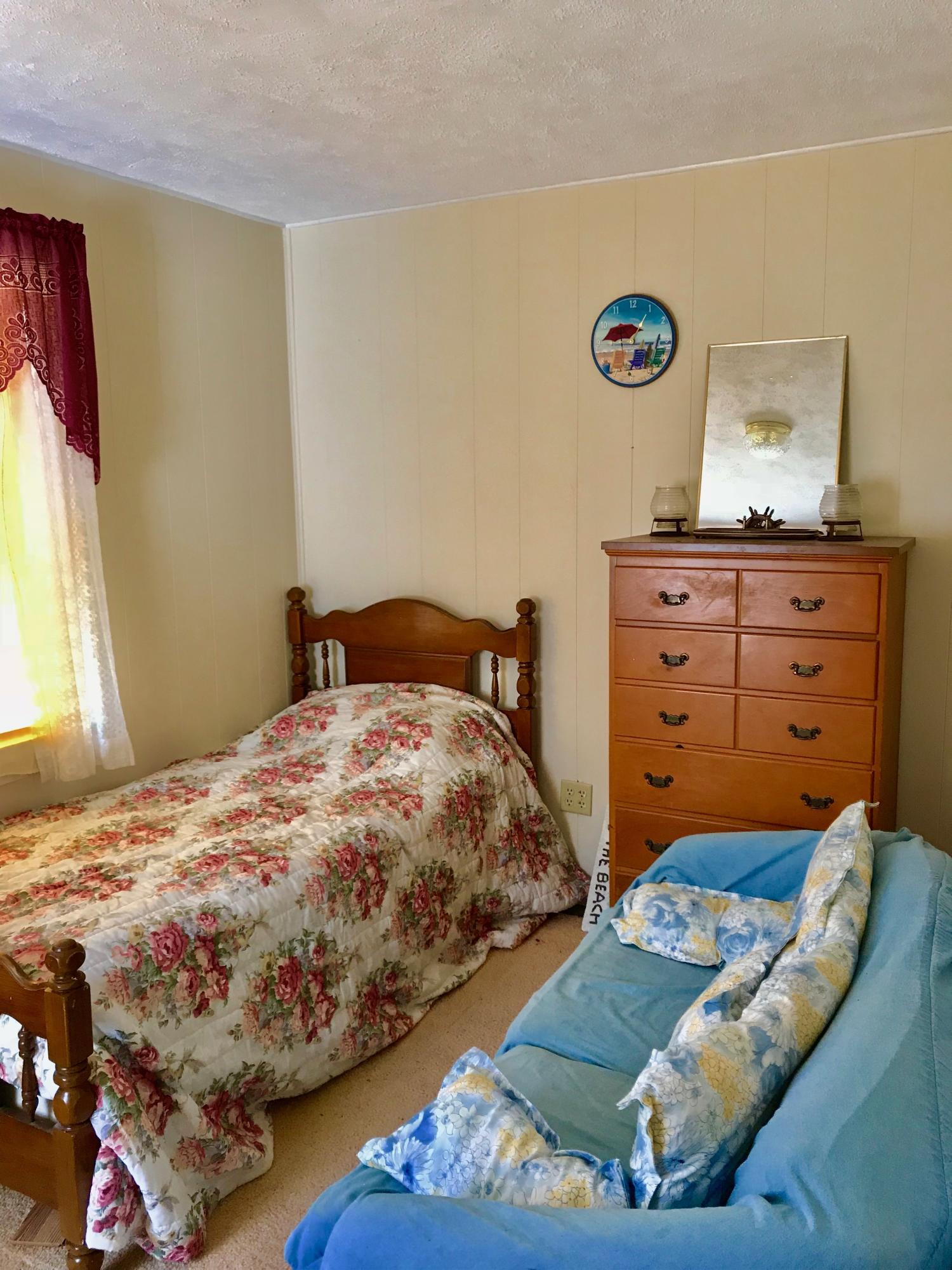 29 Agawam Beach Road Wareham, MA 02571 - Photo 7 of 16 IMG-4872
