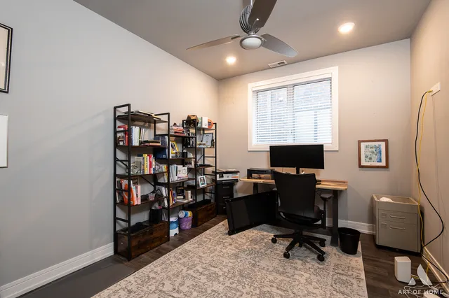 $555,000 | 3914 South King Drive, Unit 3S, Chicago, IL 60653