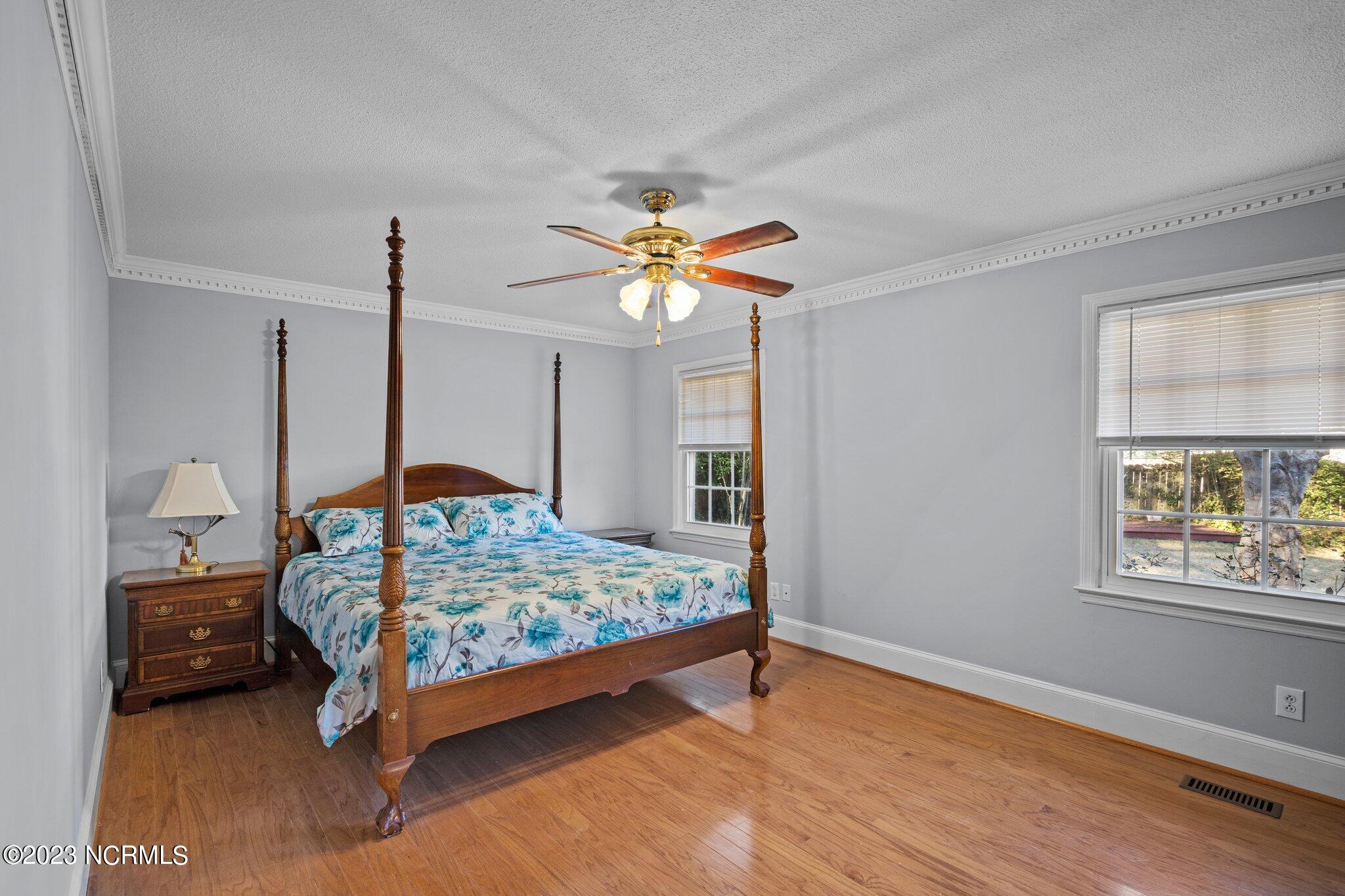 210 Rockledge Road New Bern, NC 28562 - Photo 15 of 32 Master Bedroom