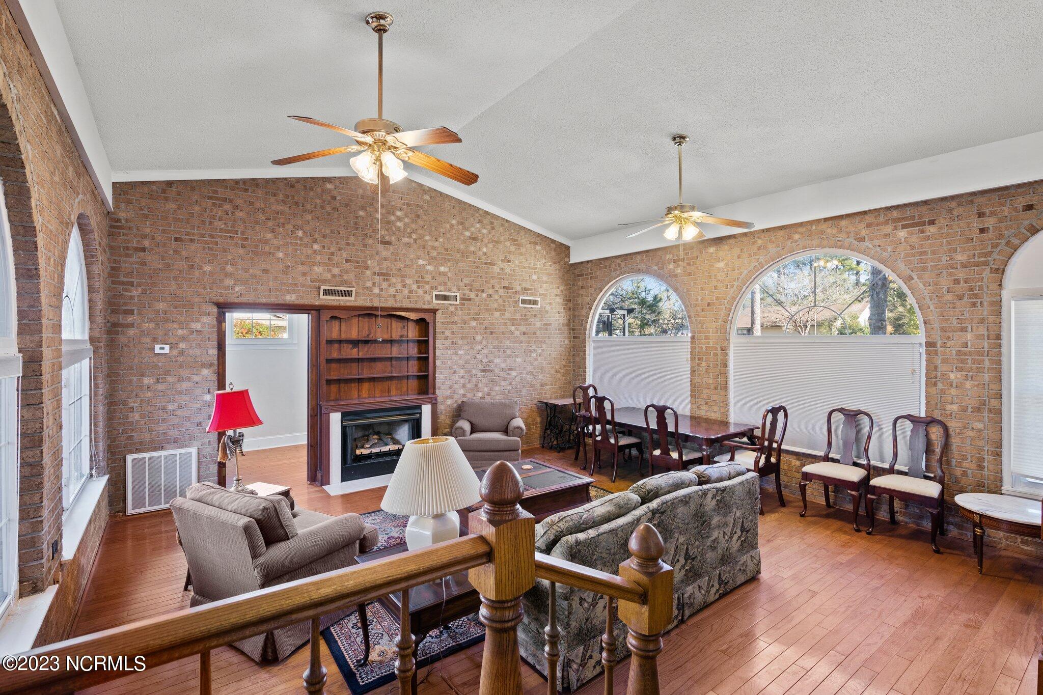 210 Rockledge Road New Bern, NC 28562 - Photo 6 of 32 Family Room