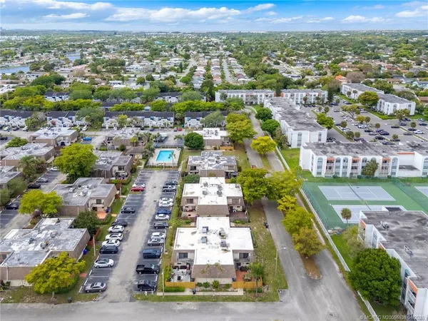 $309,900 | 8106 Southwest 23rd Street, Unit 28A, North Lauderdale, FL 33068