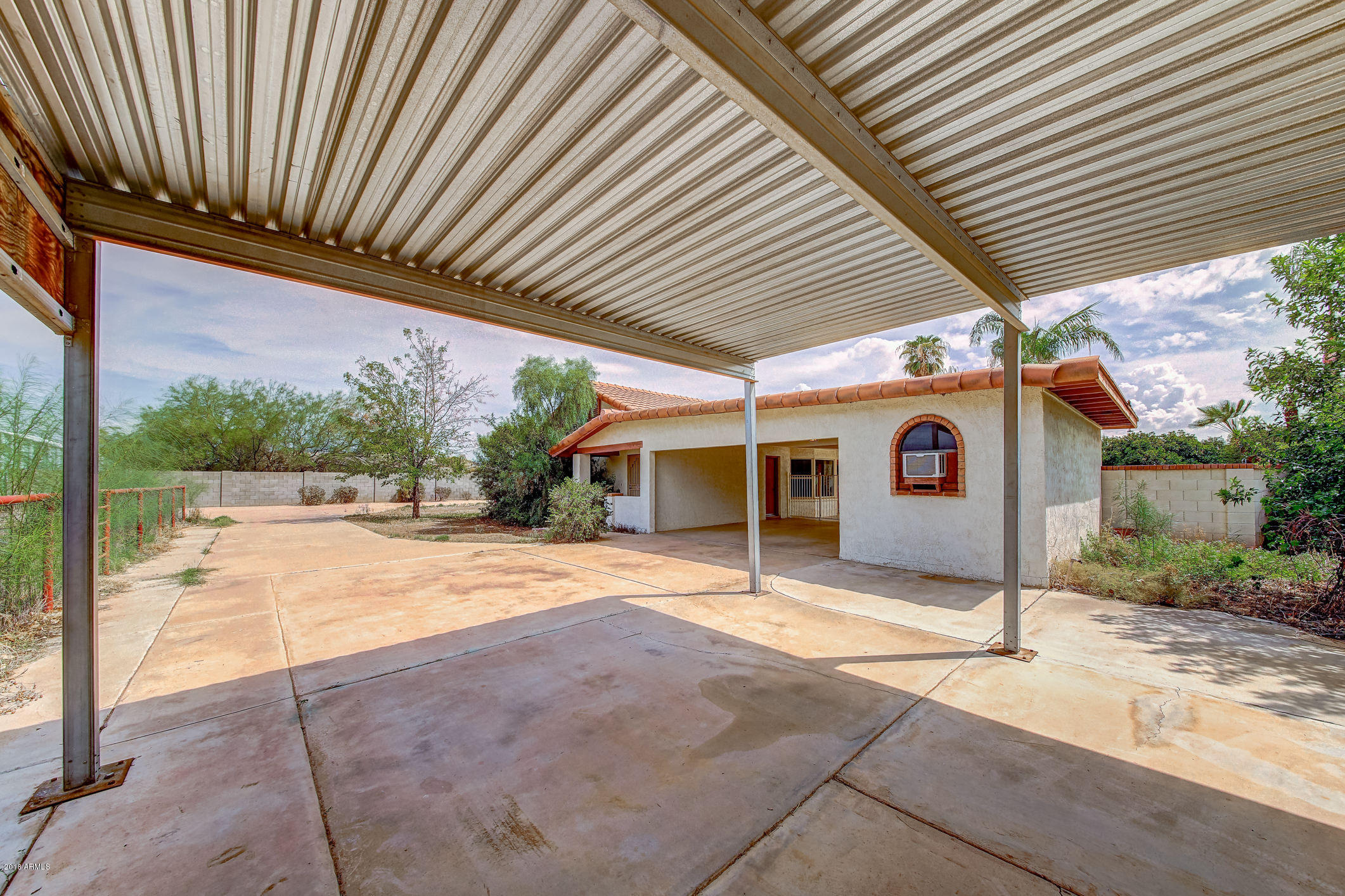 16611 South Greenfield Road Gilbert, AZ 85295 - Photo 8 of 55 108-FrontExterior_Right