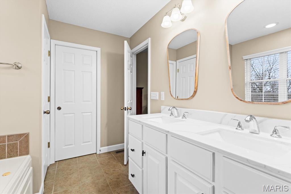 308 Orange Jewel Court O'Fallon, IL 62269 - Photo 27 of 62