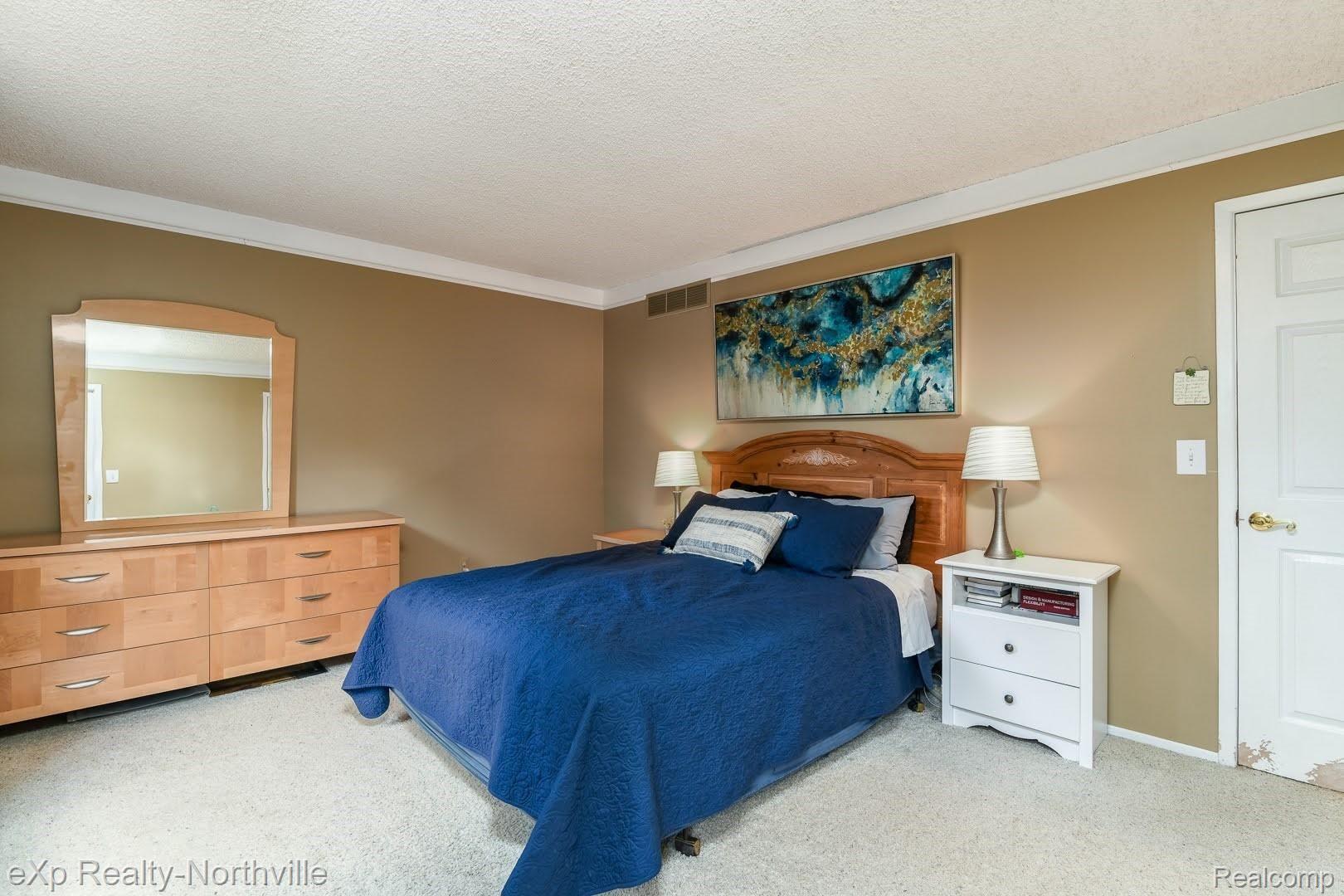 796 Bolinger Street Rochester, MI 48307 - Photo 29 of 33 DSC_6855-Edit.jpg