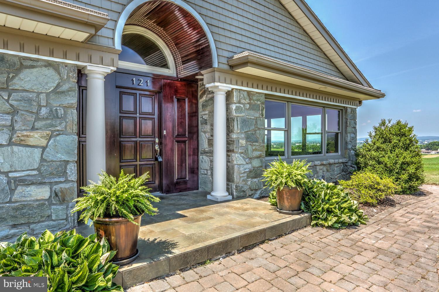 121 Ebersole Road Ephrata, PA 17522 - Photo 3 of 89 Gallery Image 3