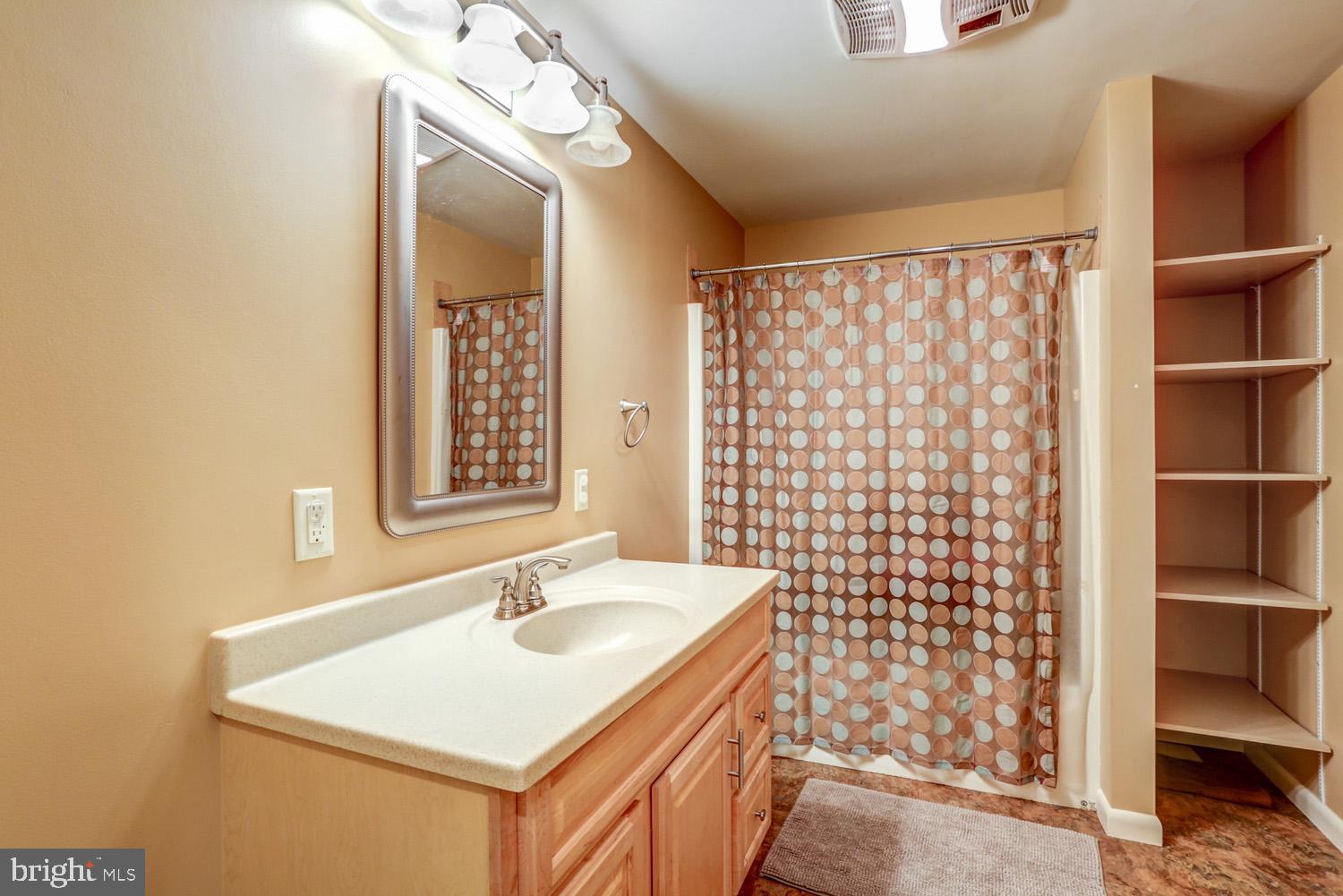 121 Ebersole Road Ephrata, PA 17522 - Photo 41 of 89 Family Bath