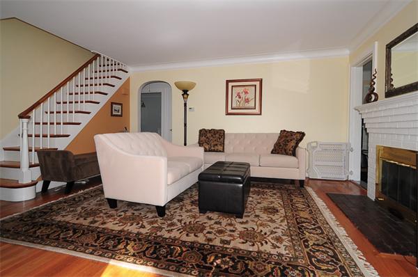 7 Melvin Road Natick, MA 01760 - Photo 3 of 16