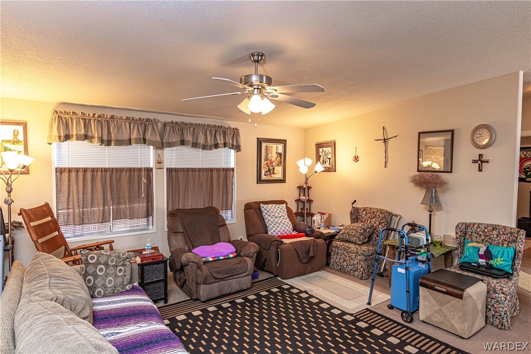 11272 Bennie Road Yucca, AZ 86438 - Photo 7 of 34