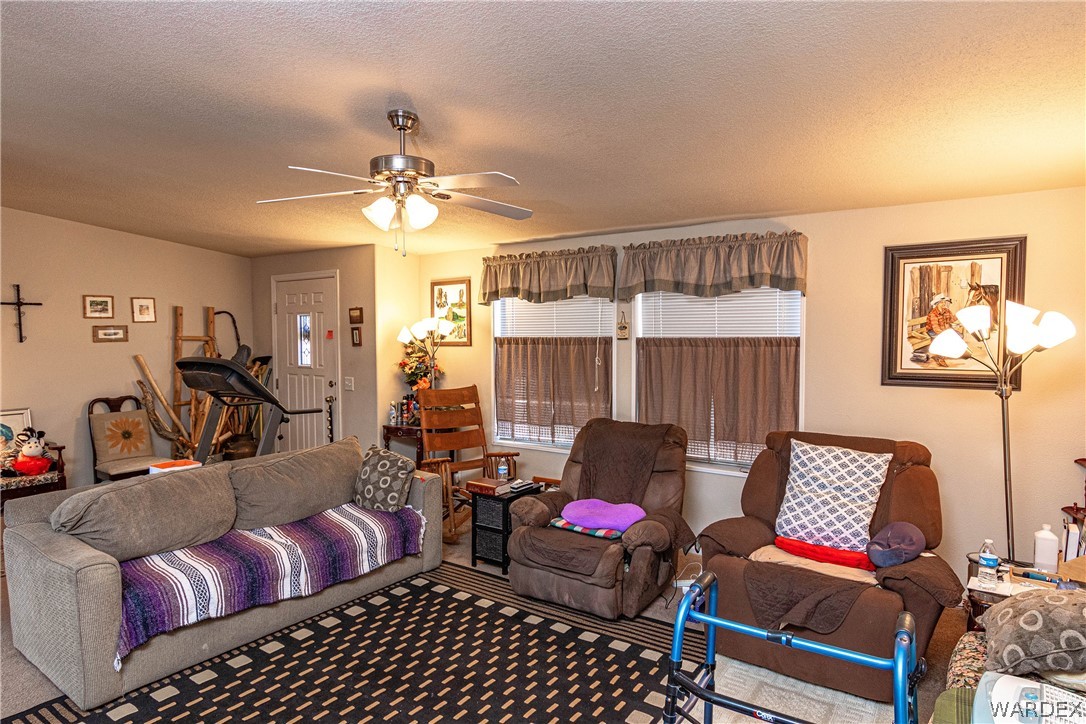 11272 Bennie Road Yucca, AZ 86438 - Photo 8 of 34