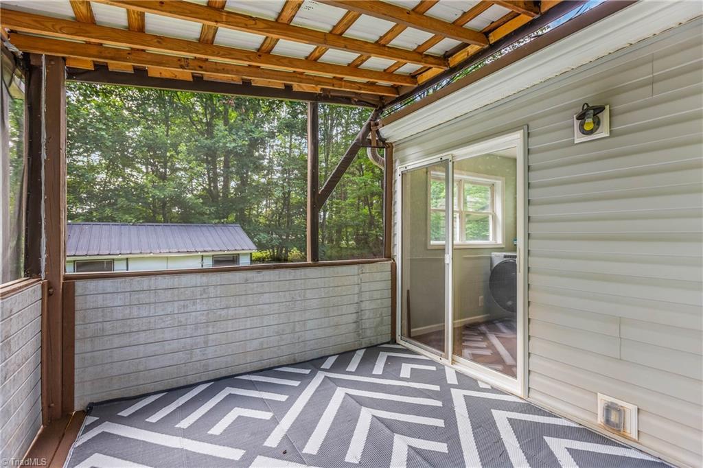 1093 Gordon Road Pinnacle, NC 27043 - Photo 26 of 35