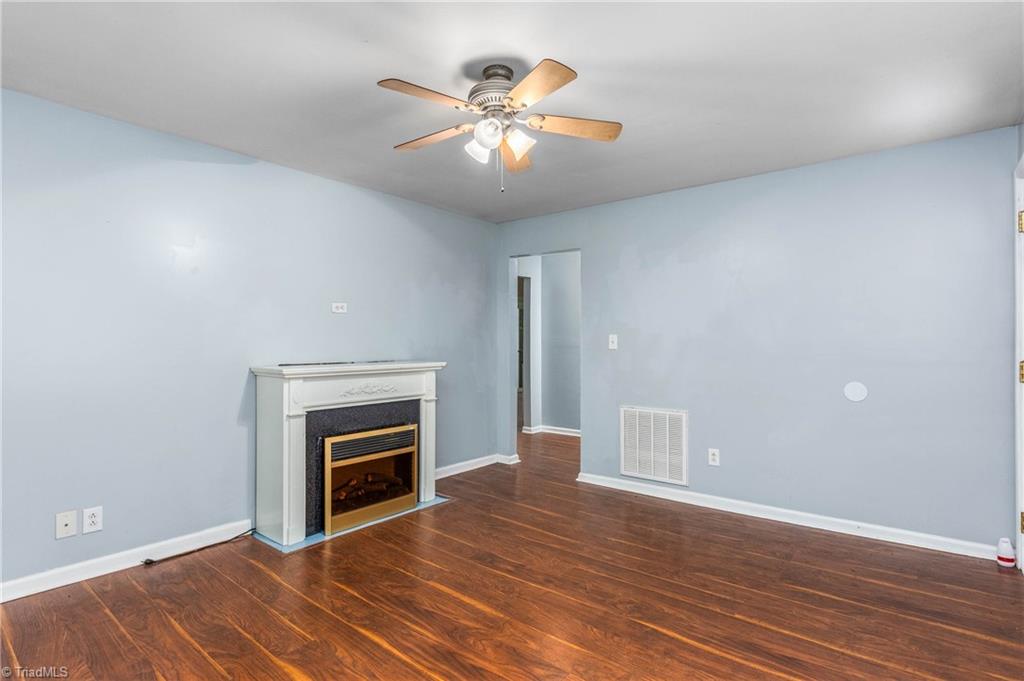 1093 Gordon Road Pinnacle, NC 27043 - Photo 8 of 35