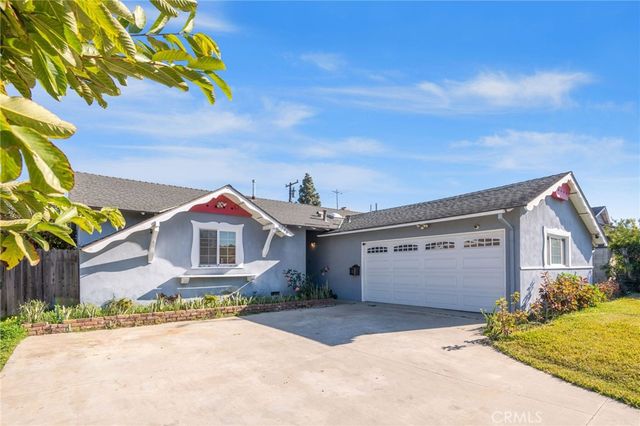 $1,298,000 | 3096 Warren Lane, Costa Mesa, CA 92626