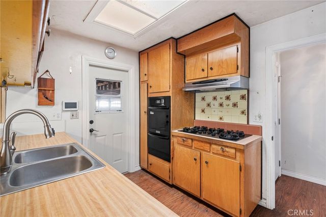 $1,298,000 | 3096 Warren Lane, Costa Mesa, CA 92626