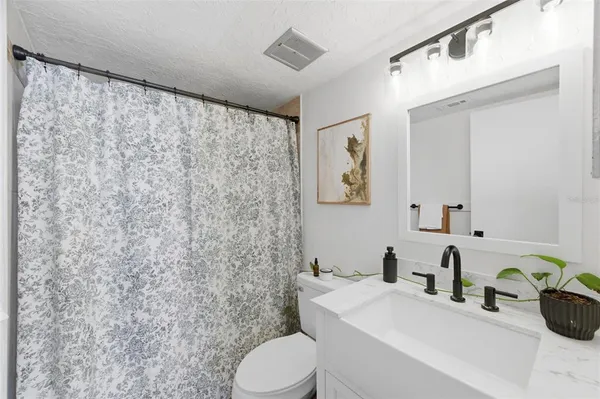 $3,000 | 19701 Gulf Boulevard, Unit 423, Indian Shores, FL 33785
