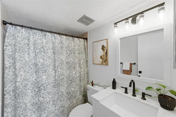 $3,000 | 19701 Gulf Boulevard, Unit 423, Indian Shores, FL 33785