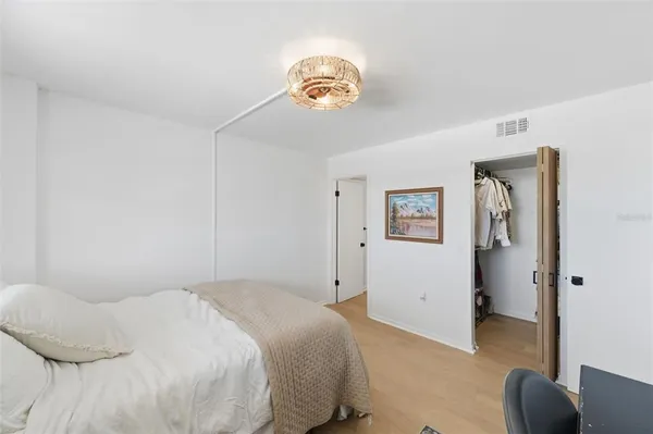 $3,000 | 19701 Gulf Boulevard, Unit 423, Indian Shores, FL 33785