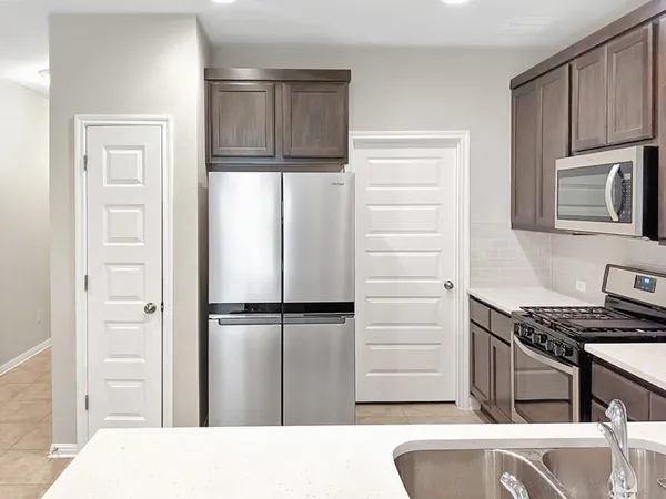 $2,095 | 2145 Arendale Drive, Leander, TX 78641