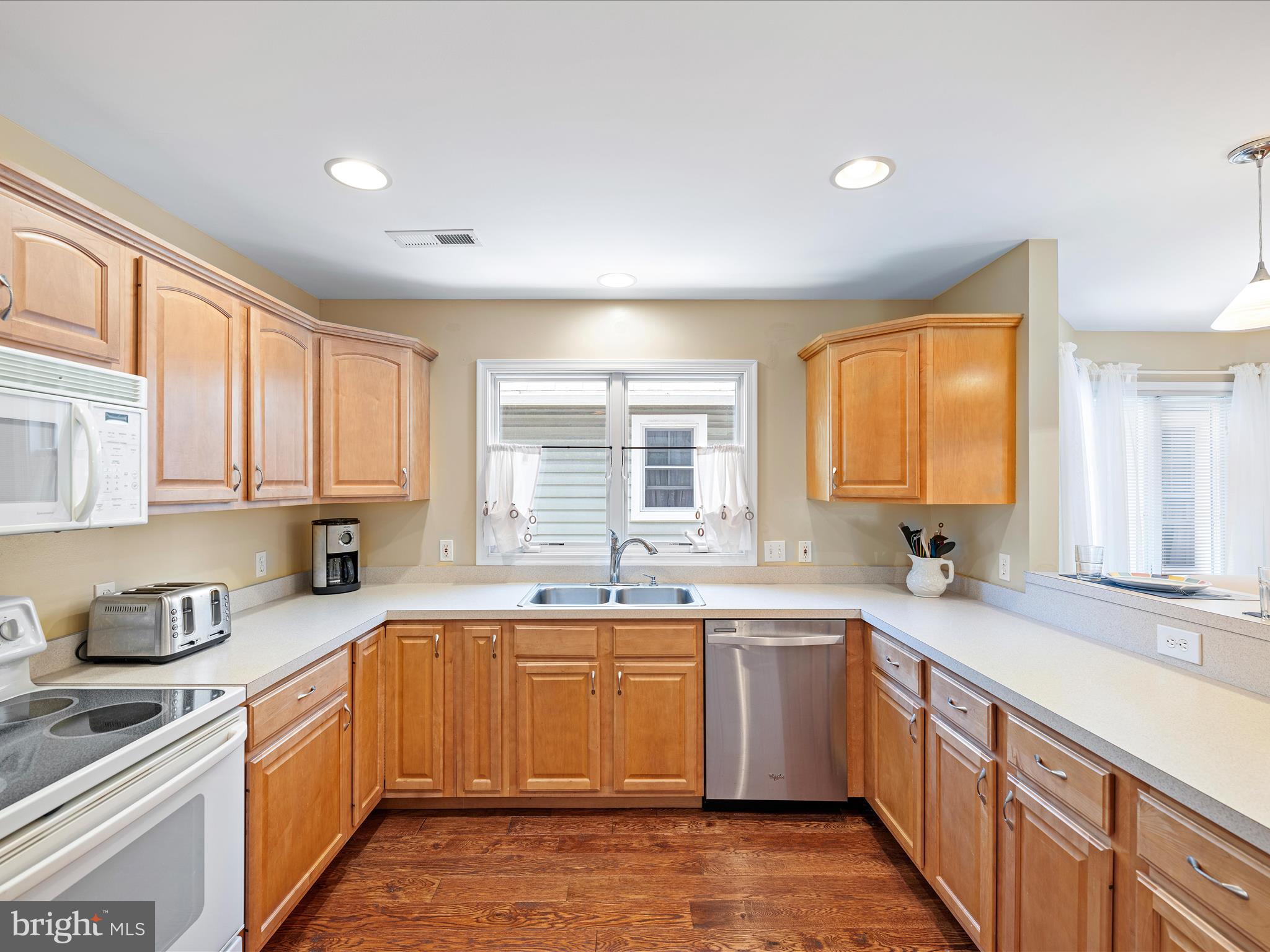734 Deer Leap Drive, Unit 4 Bethany Beach, DE 19930 - Photo 14 of 53 open kitchen with great work space