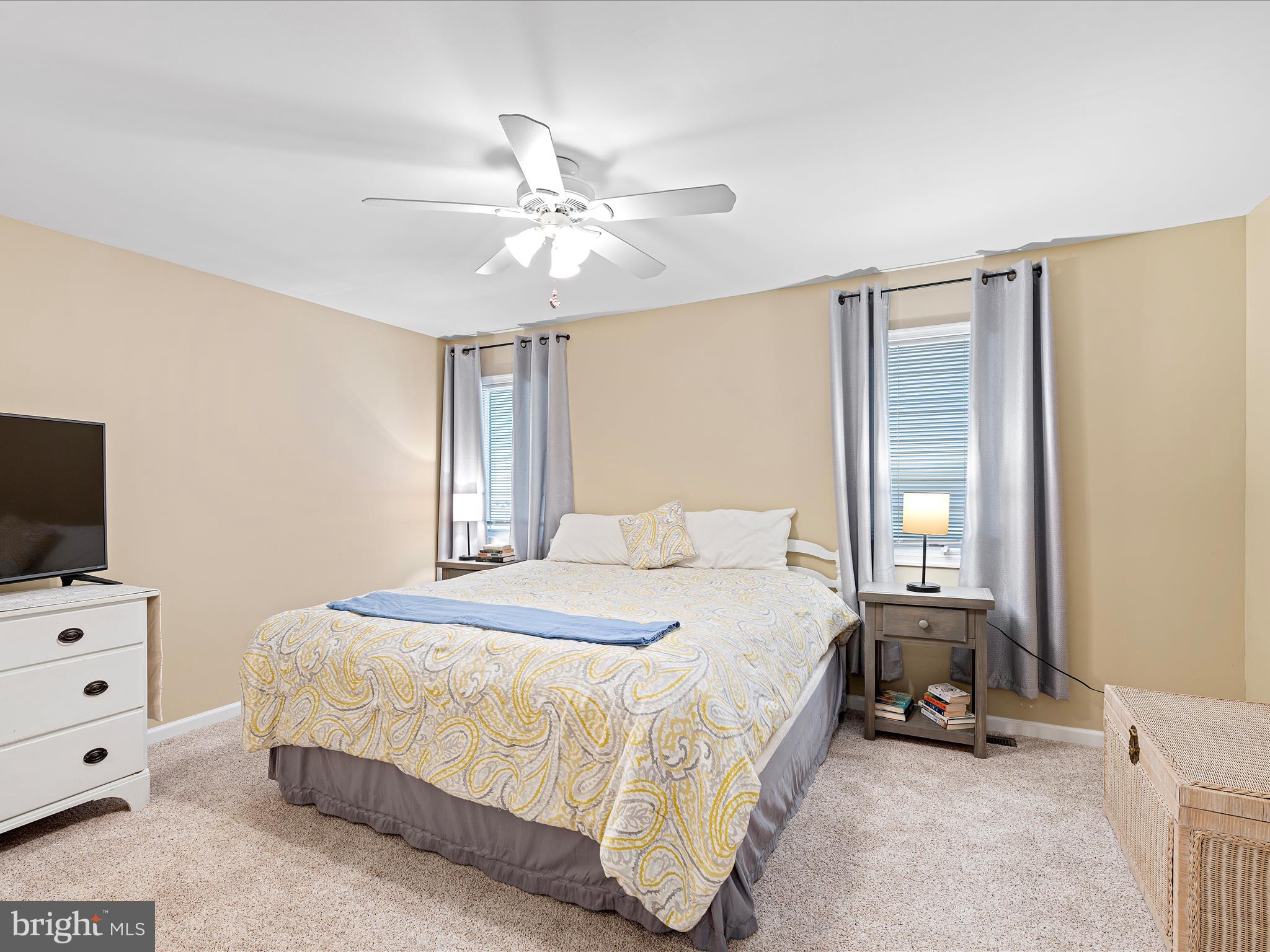 734 Deer Leap Drive, Unit 4 Bethany Beach, DE 19930 - Photo 36 of 53 Guest bedroom 2 with ensuite bath