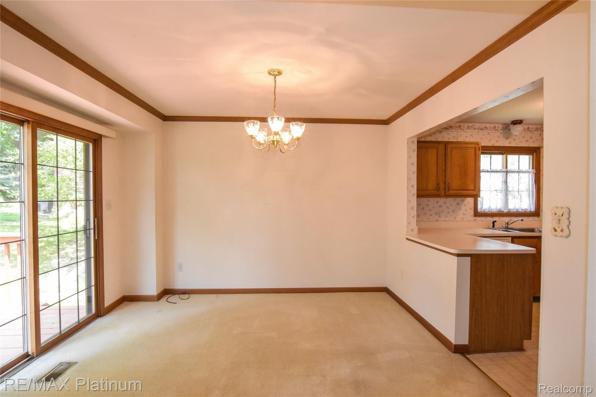 918 Ridge Court Brighton, MI 48116 - Photo 12 of 25 DSC_8334.jpg