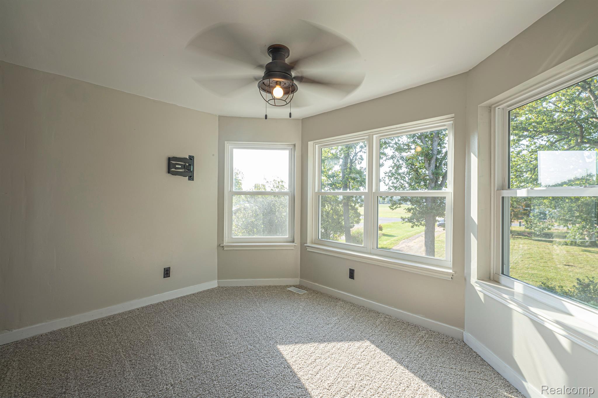 6547 Textile Road Ypsilanti, MI 48197 - Photo 22 of 31 Gallery Image 22