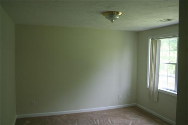 16 Old Ferry Road Lowell, MA 01854 - Photo 9 of 10 Gallery Image 9