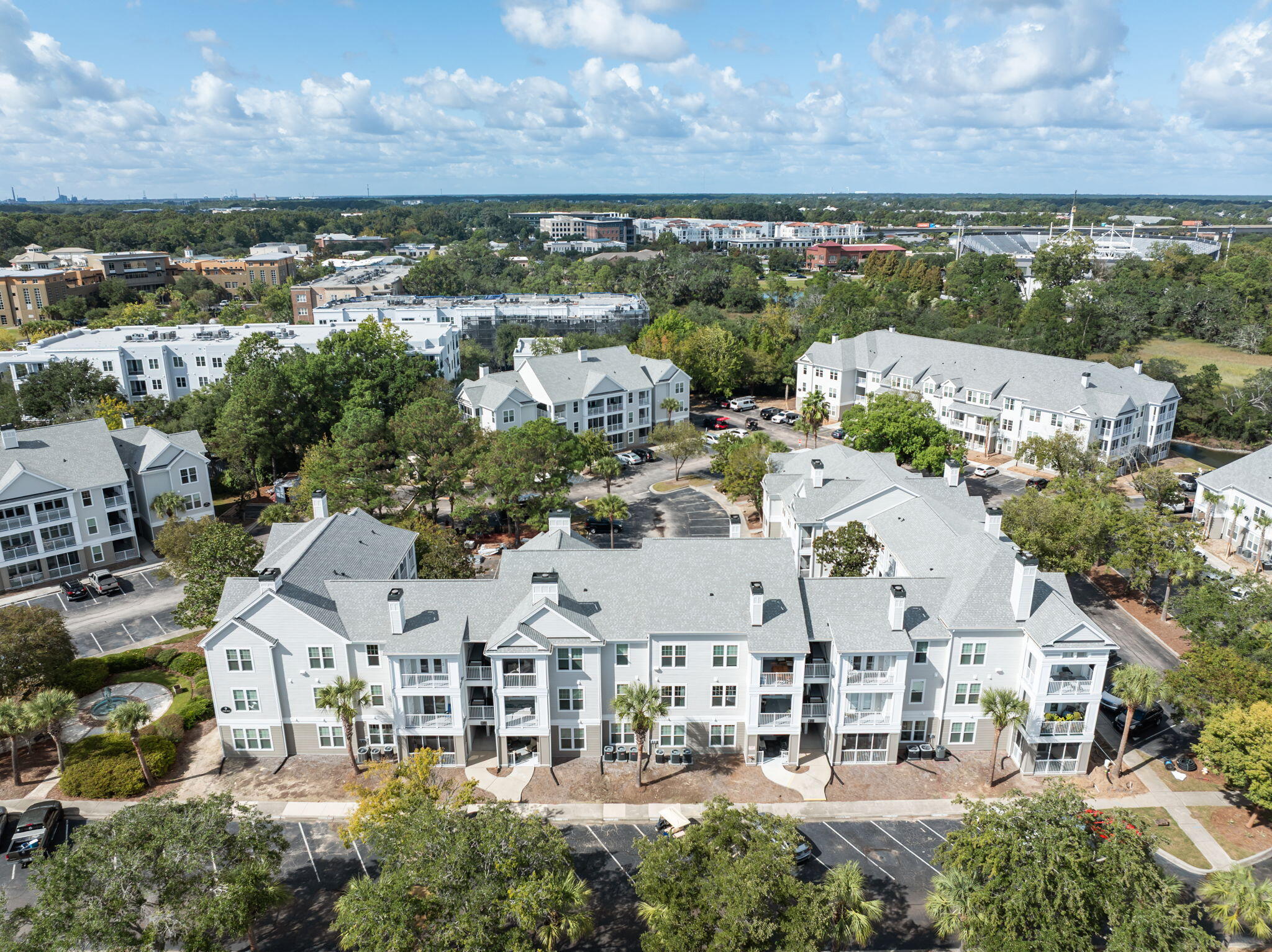 130 River Landing Drive, Unit 9203 Charleston, SC 29492 - Photo 23 of 34 1-web-or-mls-DJI_0779