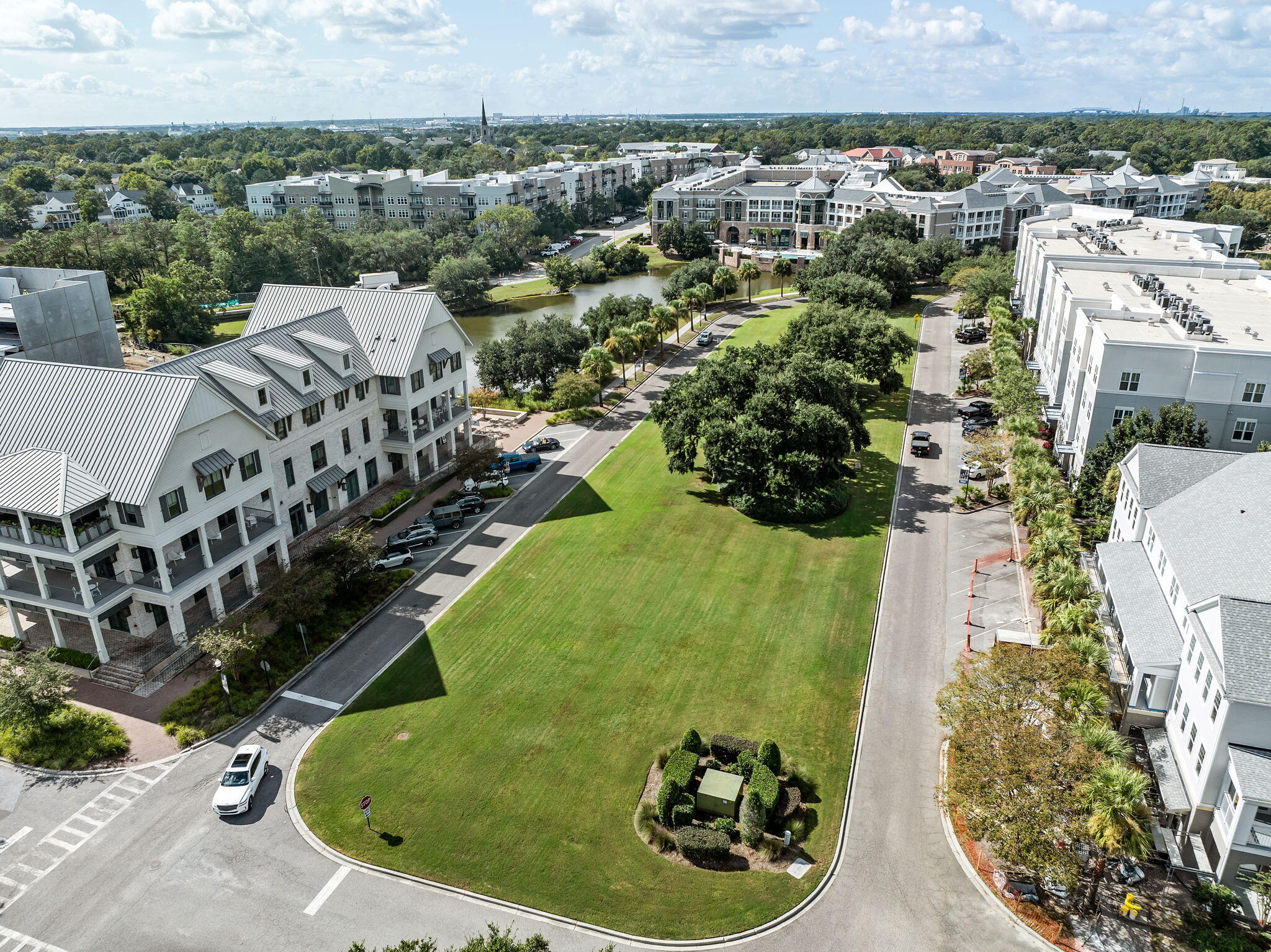130 River Landing Drive, Unit 9203 Charleston, SC 29492 - Photo 26 of 34 5-web-or-mls-DJI_0773