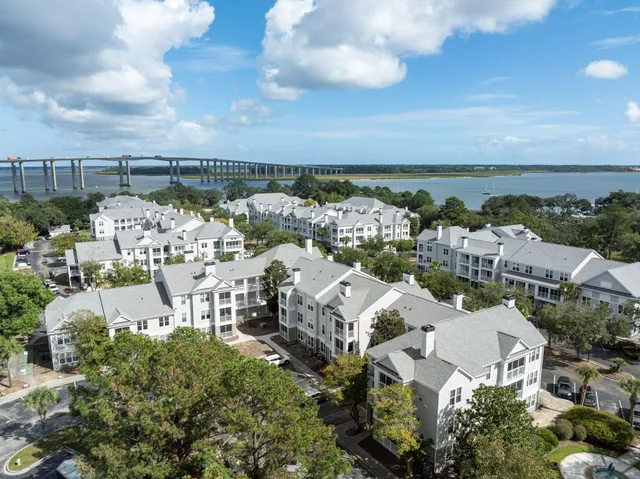 $1,900 | 130 River Landing Drive, Unit 9203, Charleston, SC 29492