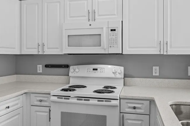 $1,900 | 130 River Landing Drive, Unit 9203, Charleston, SC 29492