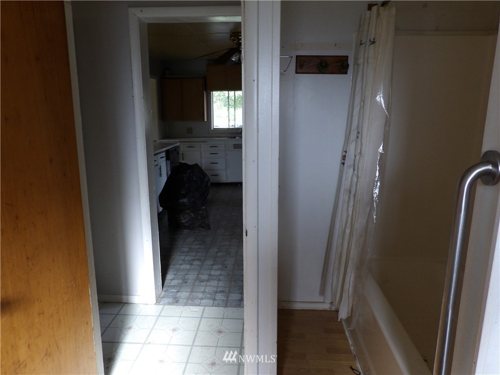 237 Mauerman Road Chehalis, WA 98532 - Photo 3 of 24