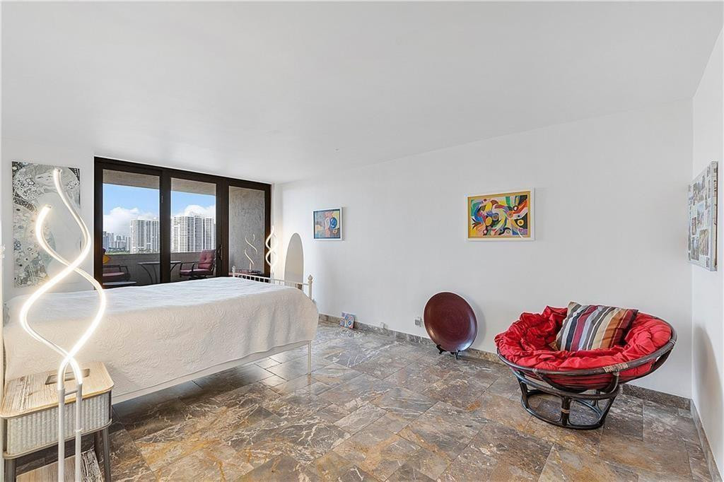 Undisclosed Address Hallandale Beach, FL 33009 - Photo 8 of 13 Photo 9