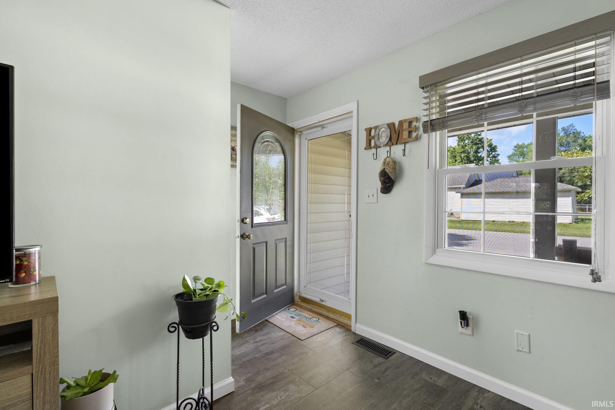 815 Everhart Drive Decatur, IN 46733 - Photo 6 of 25