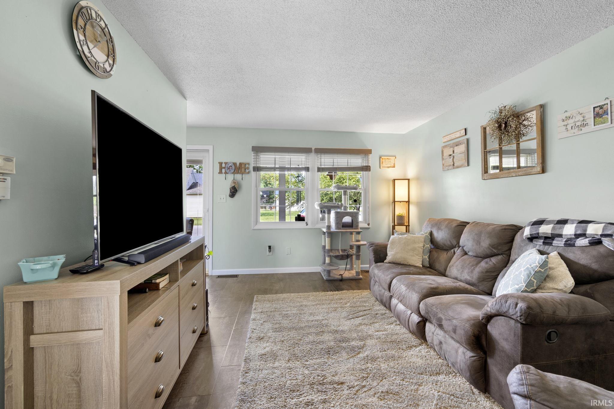 815 Everhart Drive Decatur, IN 46733 - Photo 8 of 25