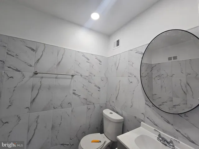 $1,250 | 5832 North Mascher Street, Philadelphia, PA 19120