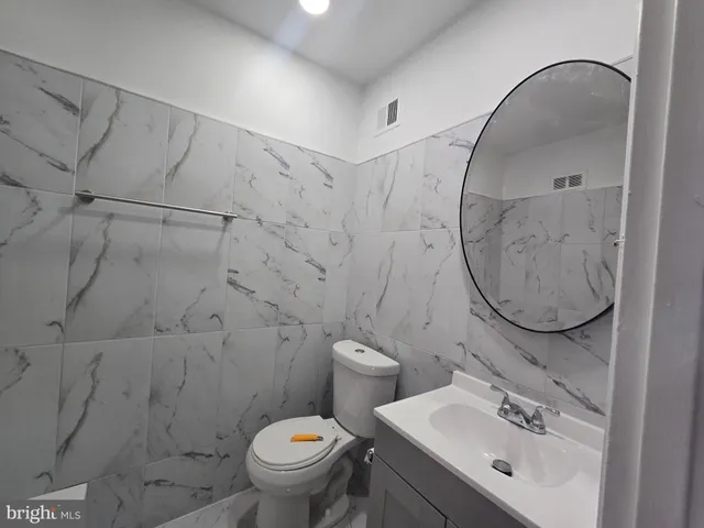 $1,250 | 5832 North Mascher Street, Philadelphia, PA 19120