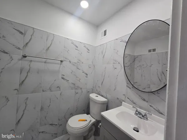 $1,250 | 5832 North Mascher Street, Philadelphia, PA 19120