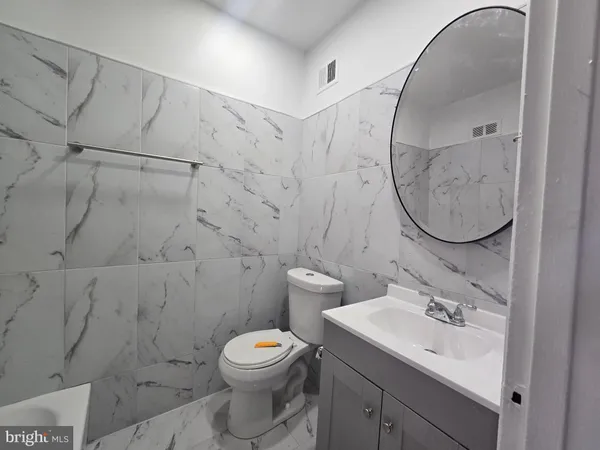 $1,250 | 5832 North Mascher Street, Philadelphia, PA 19120