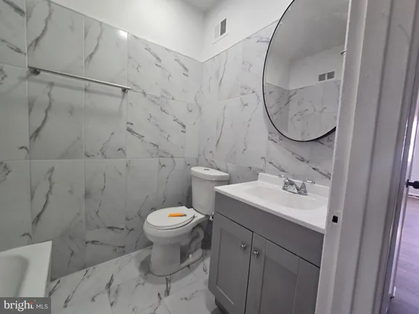 $1,250 | 5832 North Mascher Street, Philadelphia, PA 19120