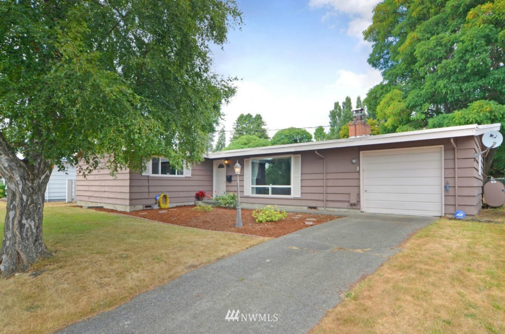 334 East 28th Street Bremerton, WA 98310 - Photo 1 of 21 Gallery Image 1