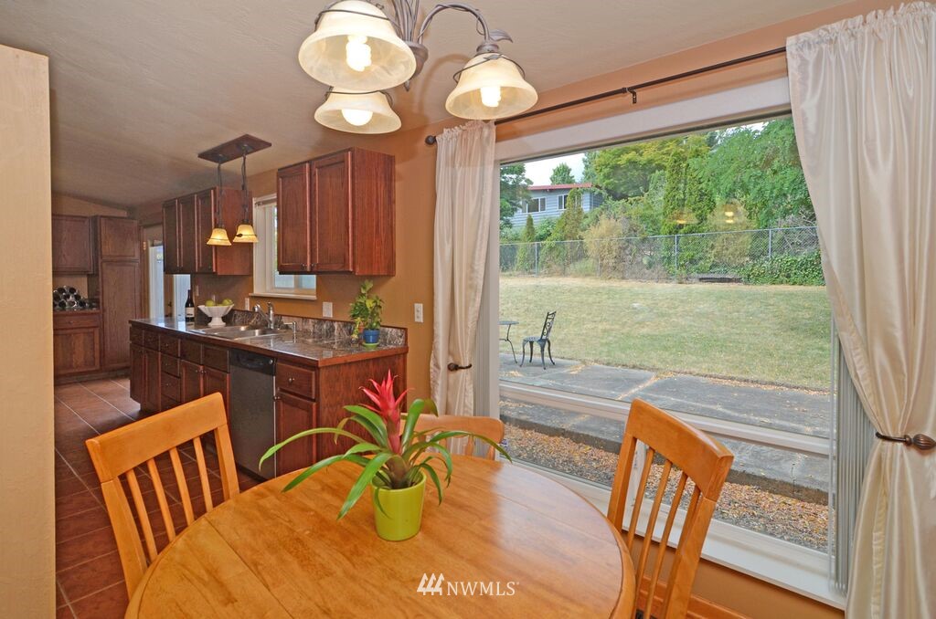 334 East 28th Street Bremerton, WA 98310 - Photo 11 of 21 Gallery Image 11