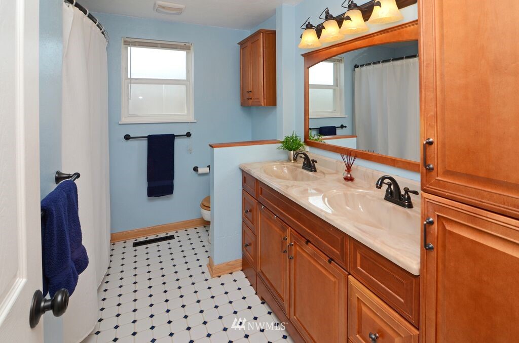 334 East 28th Street Bremerton, WA 98310 - Photo 17 of 21 Gallery Image 17