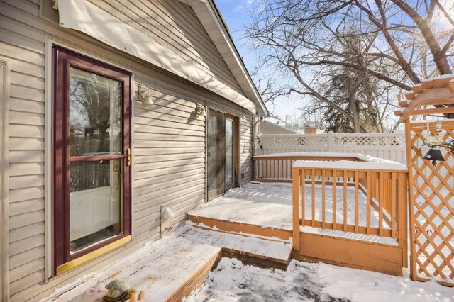 $275,000 | 217 Beech Street, Chaska, MN 55318