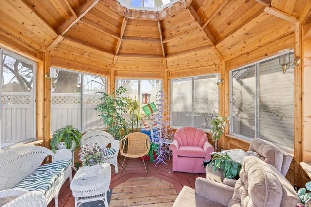 $275,000 | 217 Beech Street, Chaska, MN 55318