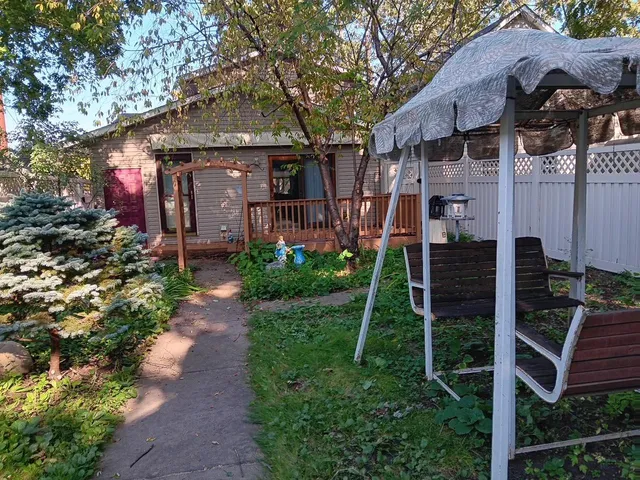 $275,000 | 217 Beech Street, Chaska, MN 55318