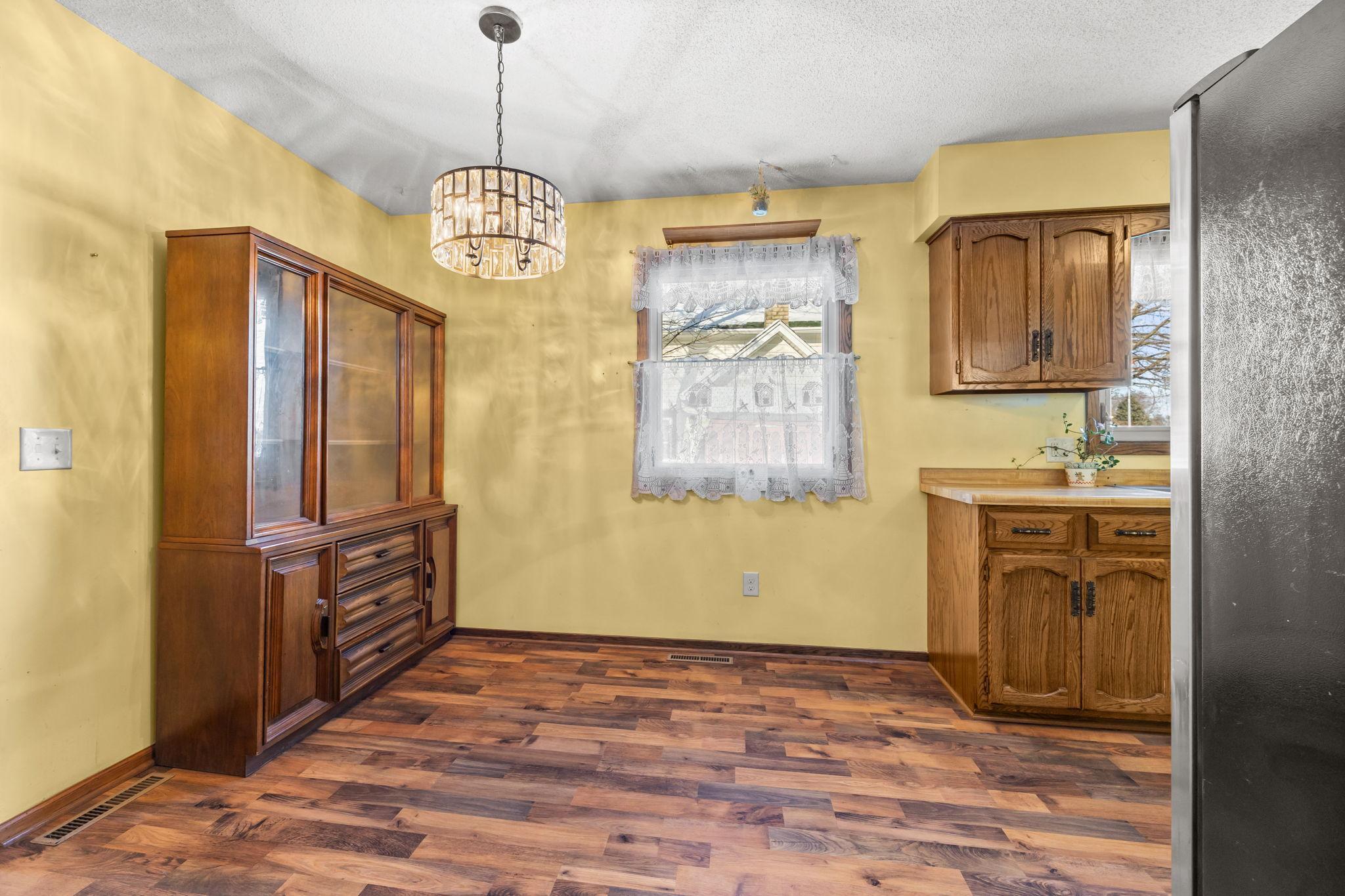 217 Beech Street Chaska, MN 55318 - Photo 6 of 25