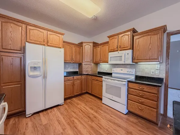 $347,000 | 2953 9th Avenue Southeast, Willmar, MN 56201