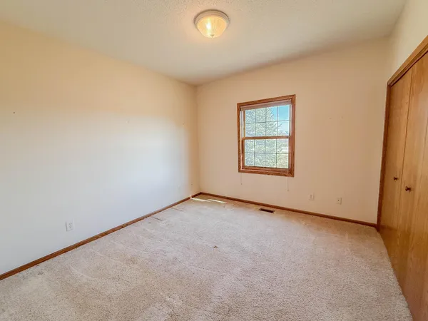 $347,000 | 2953 9th Avenue Southeast, Willmar, MN 56201